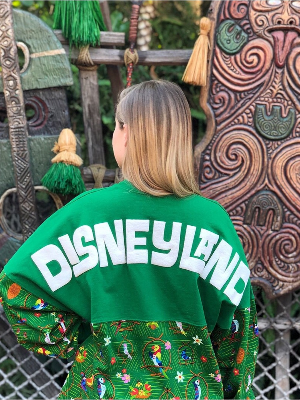 Disney Spirit Jersey Enchanted Tiki Room Green Tropical Parrot Medium Disneyland